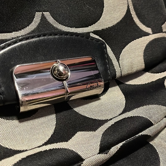 old coach kirsten bag and wallet <333 - Picture 7 of 13